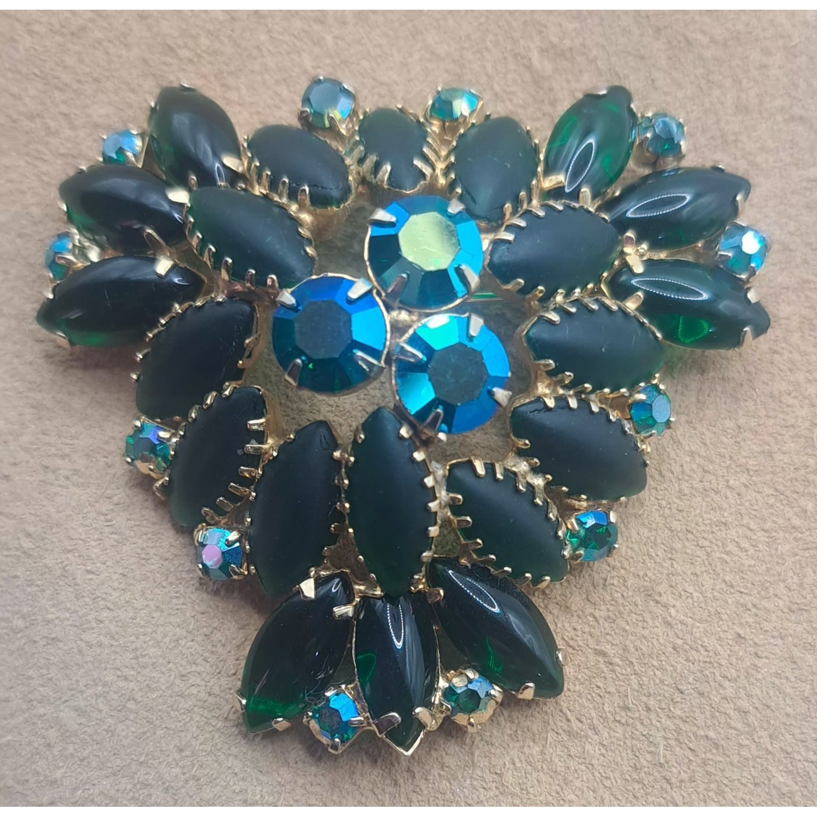 Vintage Juliana Matte Dark Green And Light Green Rhinestones Open Back Brooch 29$